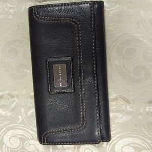 EUC Michael kors genuine leather long wallet
